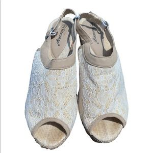 Reneeze Beige Sparkly Lace and Burlap Wedges